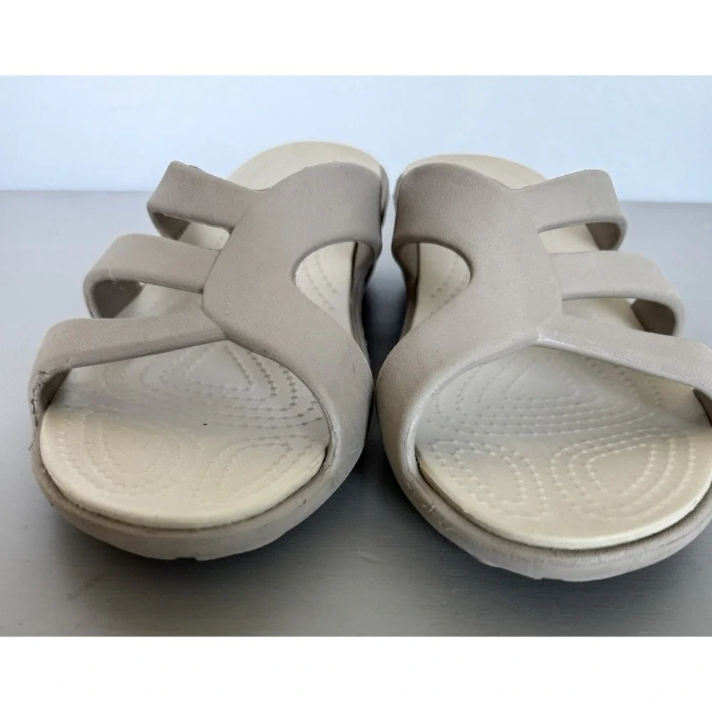 Crocs Sanrah Strappy Wedge Slide Sandals Womens Size 9 Taupe Comfort Casual